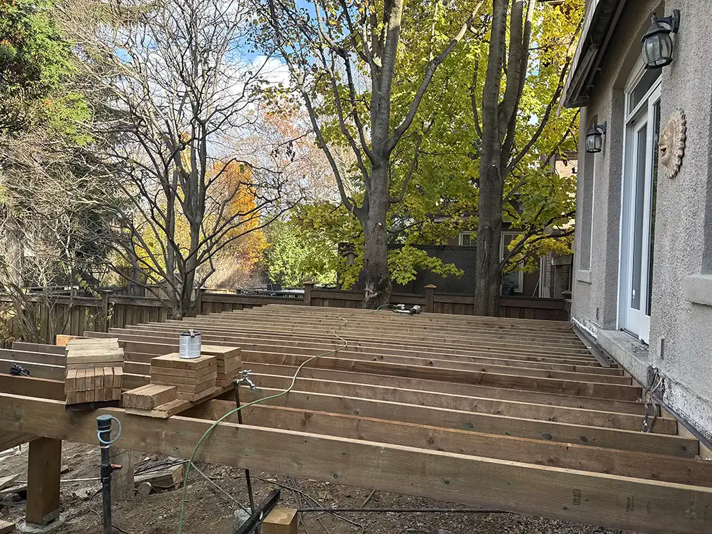 Portfolio-img-48 back deck being built by Kerta Construction