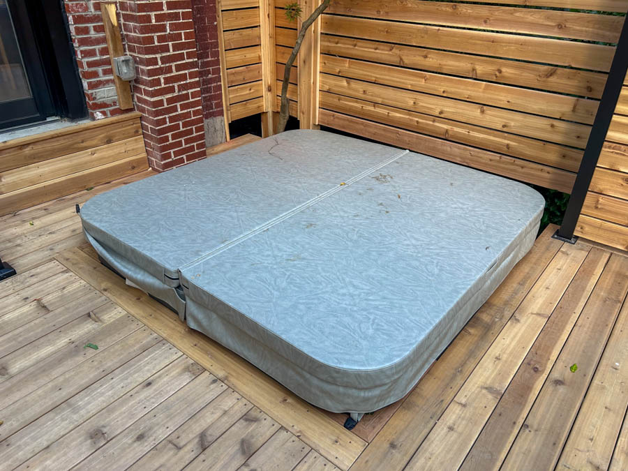 Portfolio-img-9 hot tub built into deck by Kerta Construction